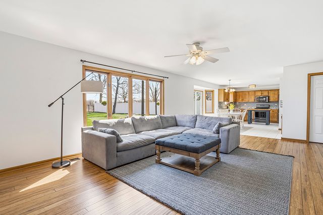 26511 S Overland Drive, Channahon, IL 60410