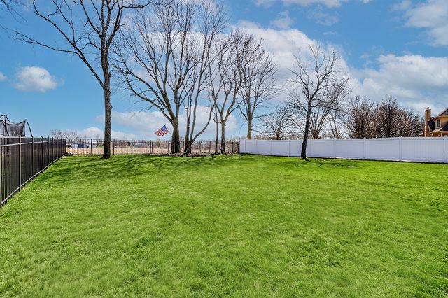 26511 S Overland Drive, Channahon, IL 60410