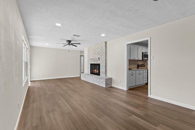 129 Briggs Street, Beaumont, TX 77707