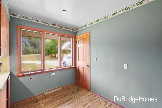 311 Honey Creek Avenue, Ada, MI 49301