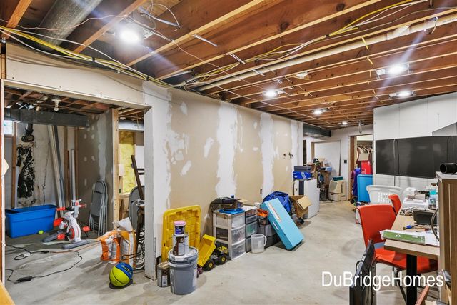 311 Honey Creek Avenue, Ada, MI 49301