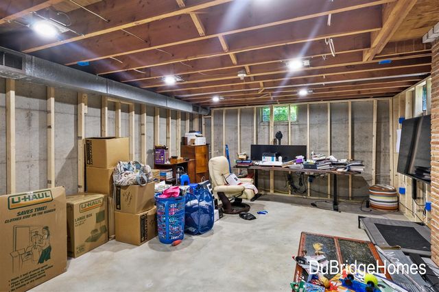 311 Honey Creek Avenue, Ada, MI 49301