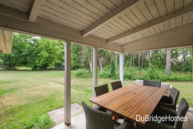 311 Honey Creek Avenue, Ada, MI 49301