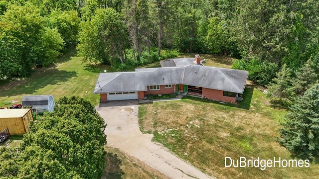 311 Honey Creek Avenue, Ada, MI 49301