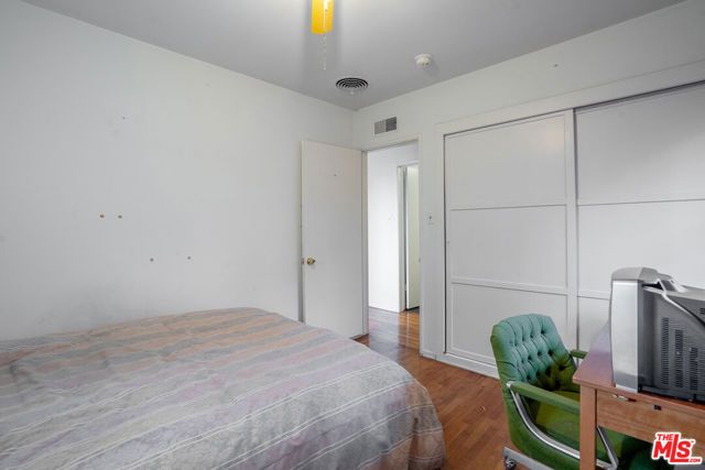 13131 Crewe Street, North Hollywood (los Angeles), CA 91605