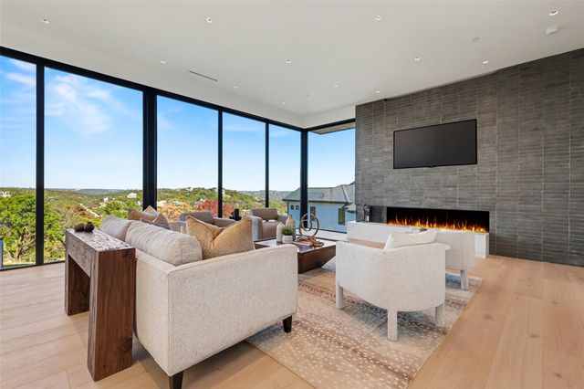 2404 Camino Alto RD, West Lake Hills, TX 78746