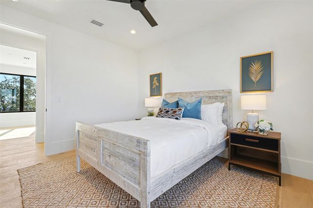 2404 Camino Alto RD, West Lake Hills, TX 78746