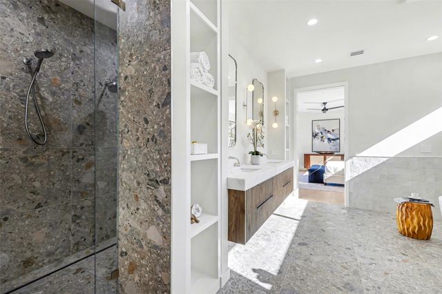 2404 Camino Alto RD, West Lake Hills, TX 78746