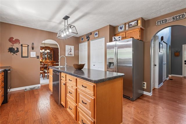 9242 Marshall Rd, Cranberry Twp, PA 16066