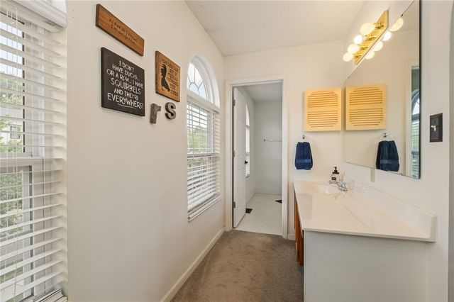9242 Marshall Rd, Cranberry Twp, PA 16066