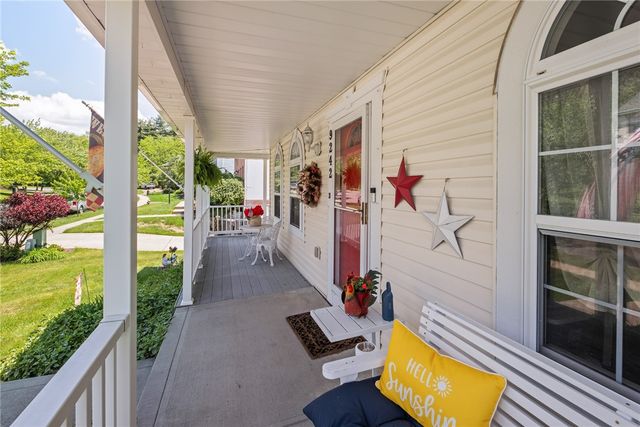 9242 Marshall Rd, Cranberry Twp, PA 16066
