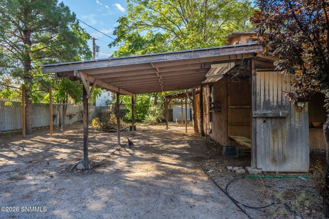 2315 College Street, Las Cruces, NM 88001