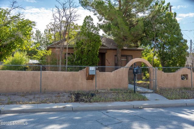 2315 College Street, Las Cruces, NM 88001