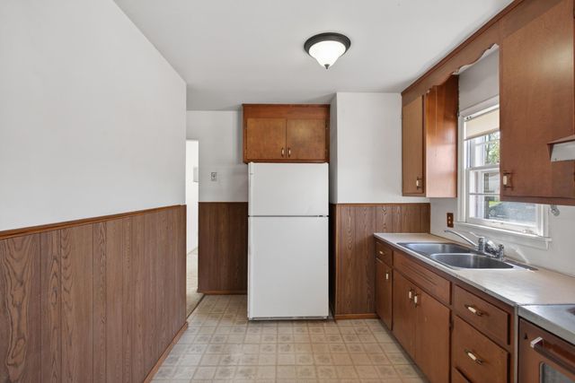 4958 Newton Avenue N, Minneapolis, MN 55430
