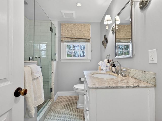 12 Cranberry Ln, Dover, MA 02030