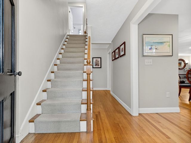 12 Cranberry Ln, Dover, MA 02030