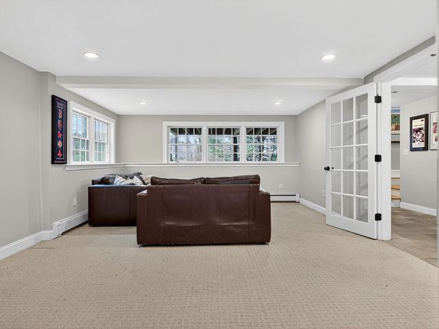 12 Cranberry Ln, Dover, MA 02030