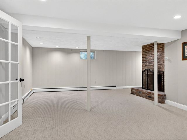 12 Cranberry Ln, Dover, MA 02030