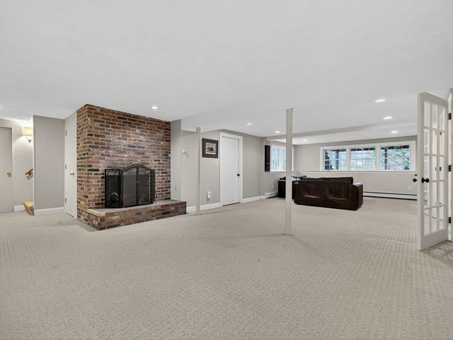 12 Cranberry Ln, Dover, MA 02030