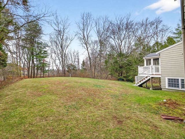 12 Cranberry Ln, Dover, MA 02030