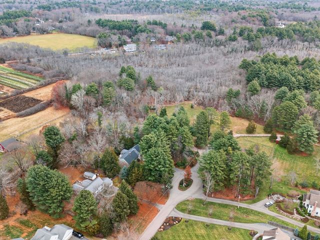 12 Cranberry Ln, Dover, MA 02030