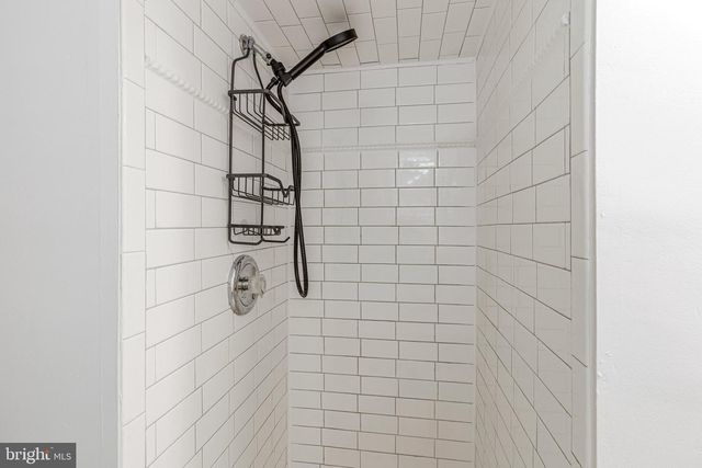 1714 33RD PL SE, Washington, DC 20020