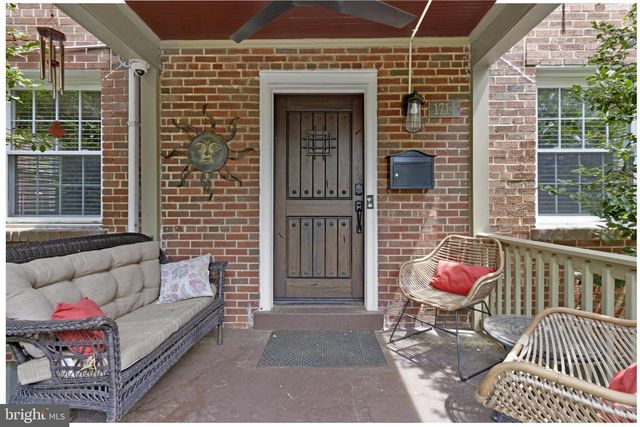 1714 33RD PL SE, Washington, DC 20020