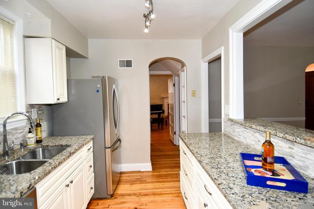 1714 33RD PL SE, Washington, DC 20020