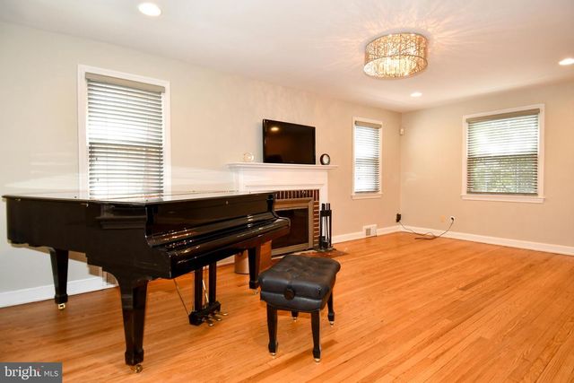 1714 33RD PL SE, Washington, DC 20020