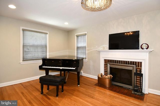 1714 33RD PL SE, Washington, DC 20020