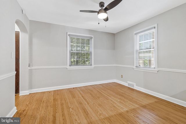 1714 33RD PL SE, Washington, DC 20020