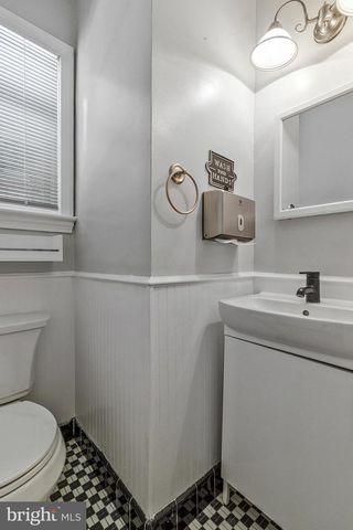 1714 33RD PL SE, Washington, DC 20020