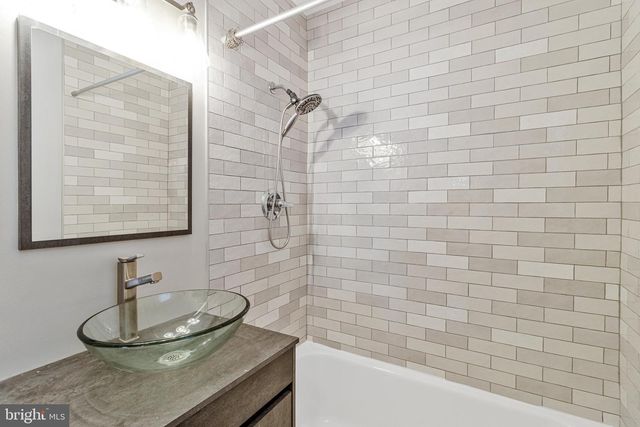 1714 33RD PL SE, Washington, DC 20020