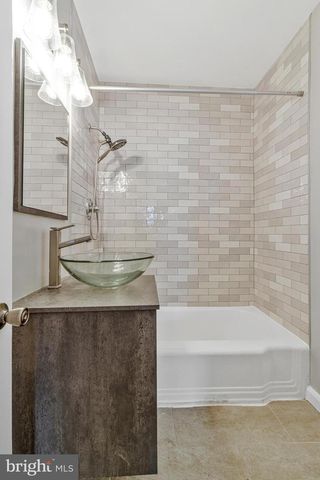 1714 33RD PL SE, Washington, DC 20020