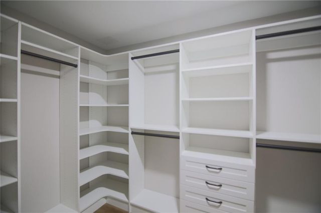 5702 Brynwood NW Circle, Acworth, GA 30101