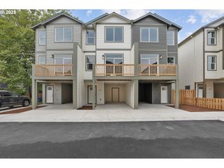 11177 Se STARK St, Portland, OR 97216