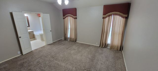 301 Crepe Myrtle Drive, Euless, TX 76039