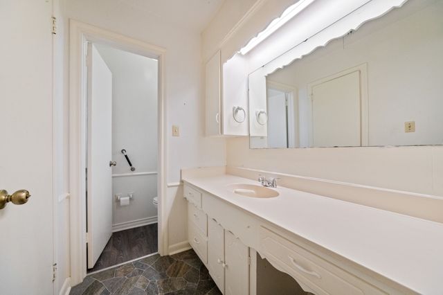 139 Lakeshore Drive, Waxahachie, TX 75165