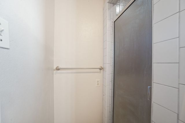 139 Lakeshore Drive, Waxahachie, TX 75165