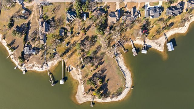 139 Lakeshore Drive, Waxahachie, TX 75165