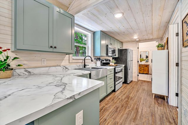 50 Grace LN, Union Hall, VA 24176