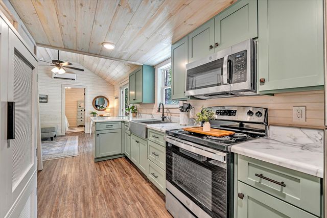 50 Grace LN, Union Hall, VA 24176