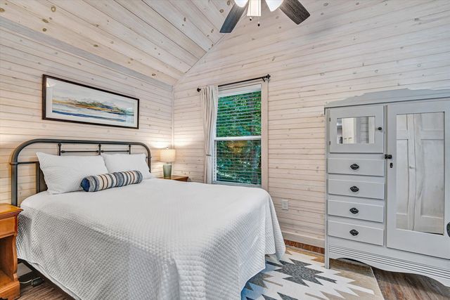50 Grace LN, Union Hall, VA 24176