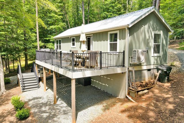 50 Grace LN, Union Hall, VA 24176