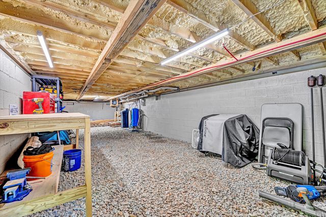 50 Grace LN, Union Hall, VA 24176