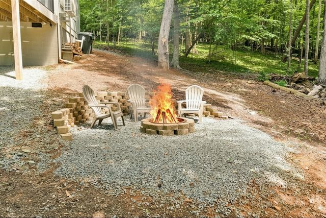 50 Grace LN, Union Hall, VA 24176