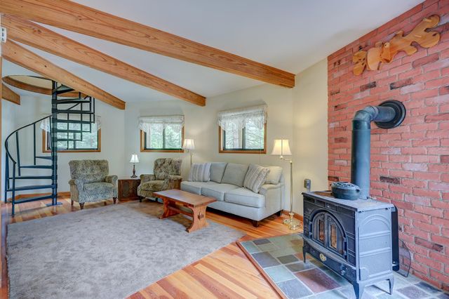 51 Pequawket Drive, Conway, NH 03818