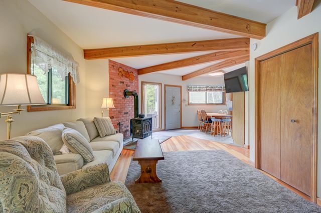 51 Pequawket Drive, Conway, NH 03818
