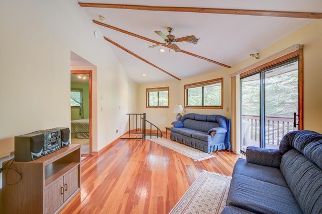 51 Pequawket Drive, Conway, NH 03818