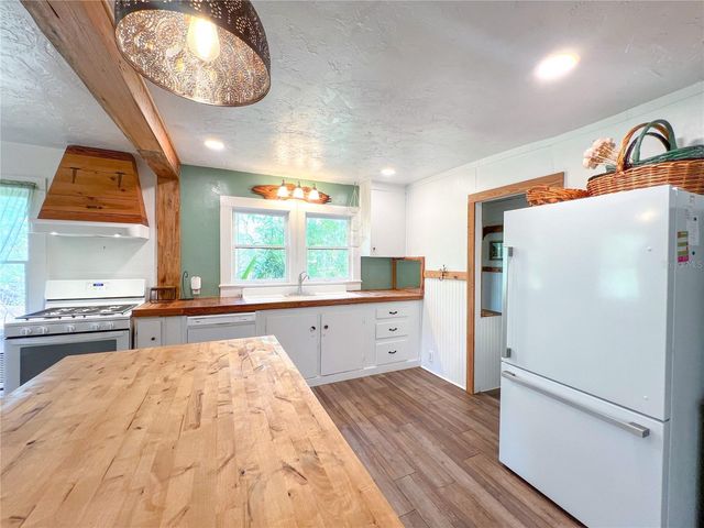 11716 NE 7TH AVENUE, Gainesville, FL 32641
